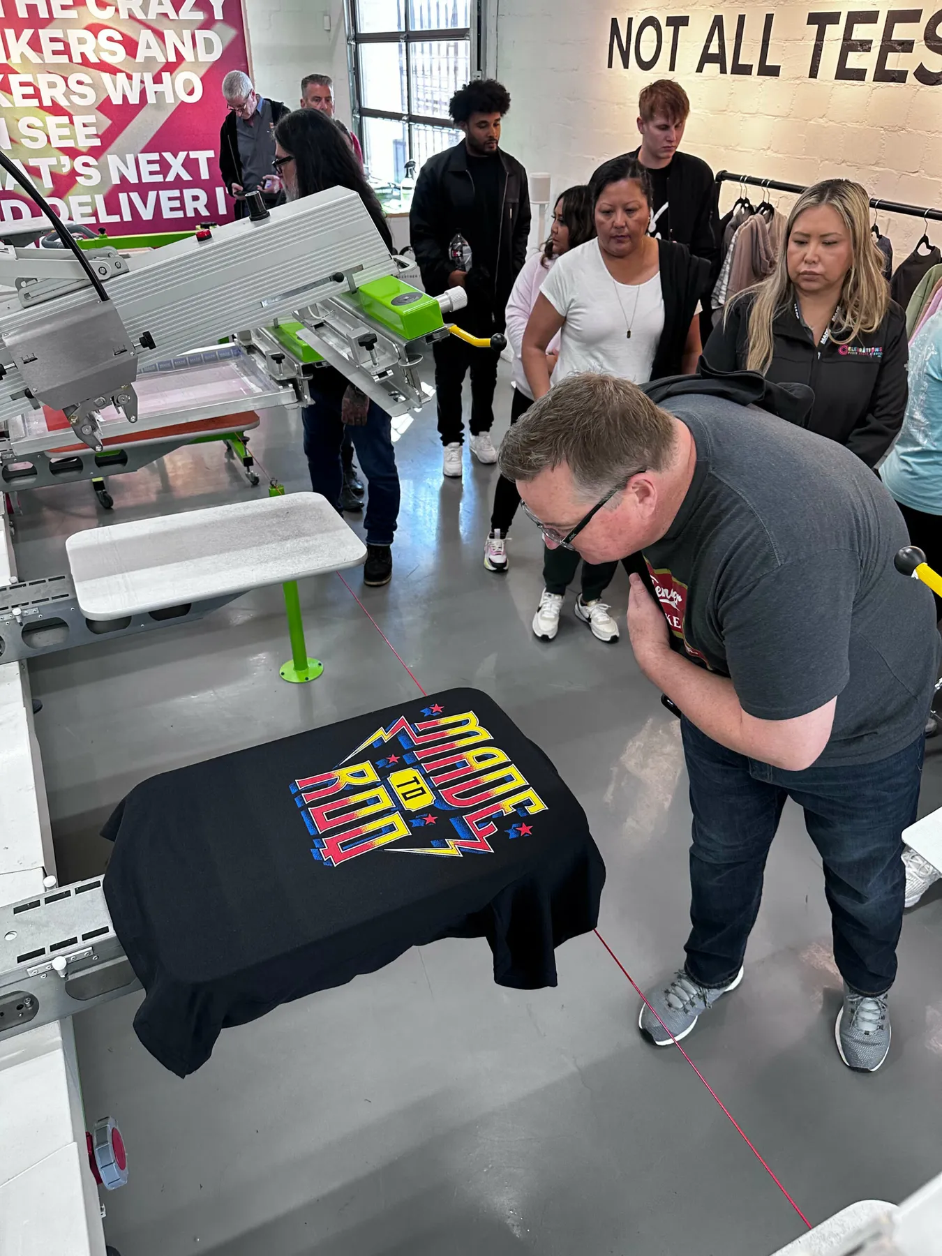Perfecting Wet-on-Wet Screen Printing: 5 Key Tips from MADE TO ROQ