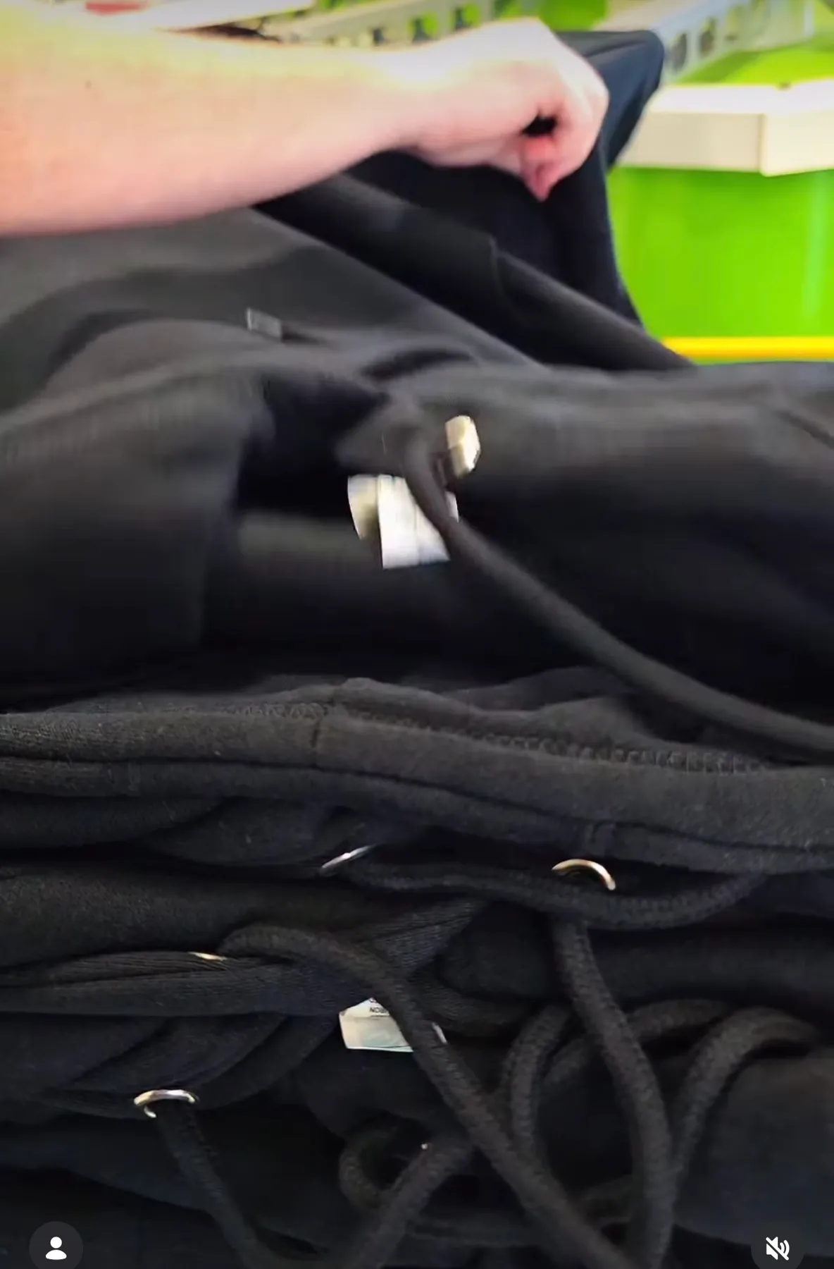 Mastering Fleece: Best Practices for Screen Printing on Tricky Substrates