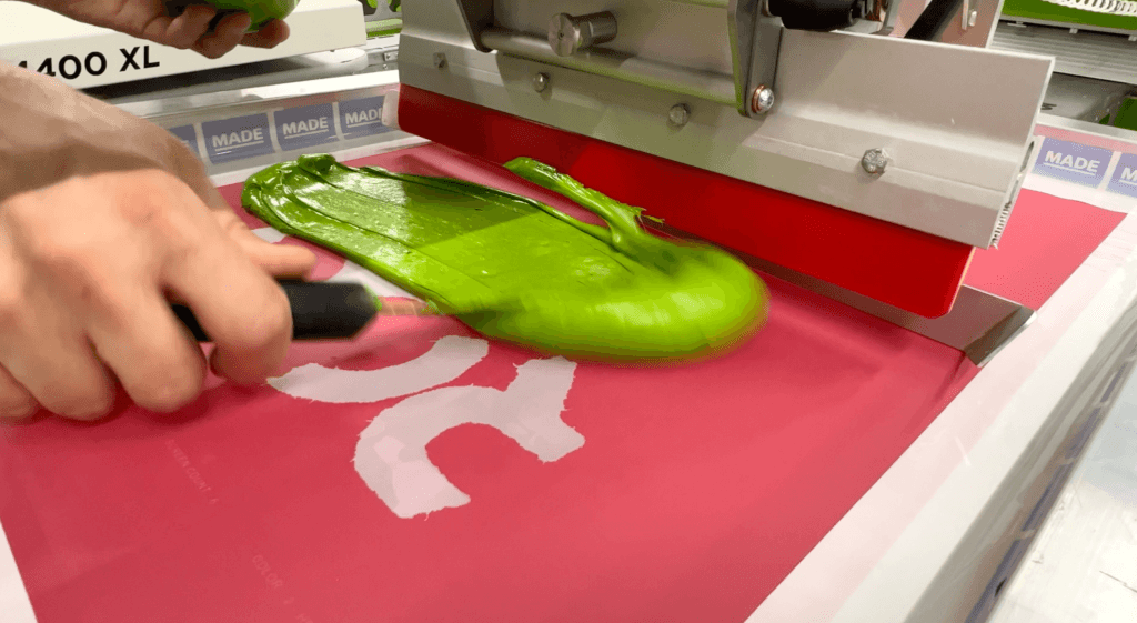 Pantone® 376 in screen