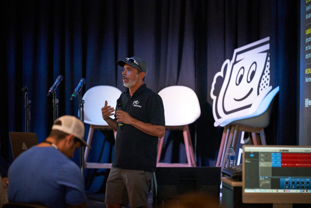 Presenters 4 1024x683